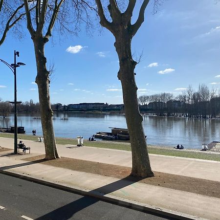 Appartamento Balcon Vue Loire Parking A 50M Orléans Esterno foto